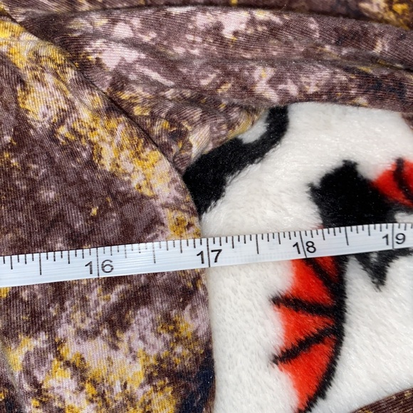 3/$30 Y2K Guess Top - Picture 5 of 5